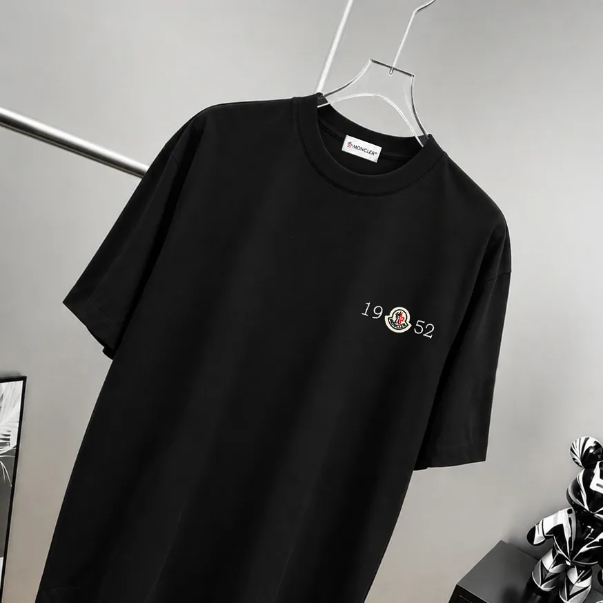 moncle～ logo 《 》7a tee ， Same Style ， : Black White Coffee Brown Size：S（90-130 ） M（125-150 ） L（135-165 ） XL（160-190 ） XXL（185-220 ）
